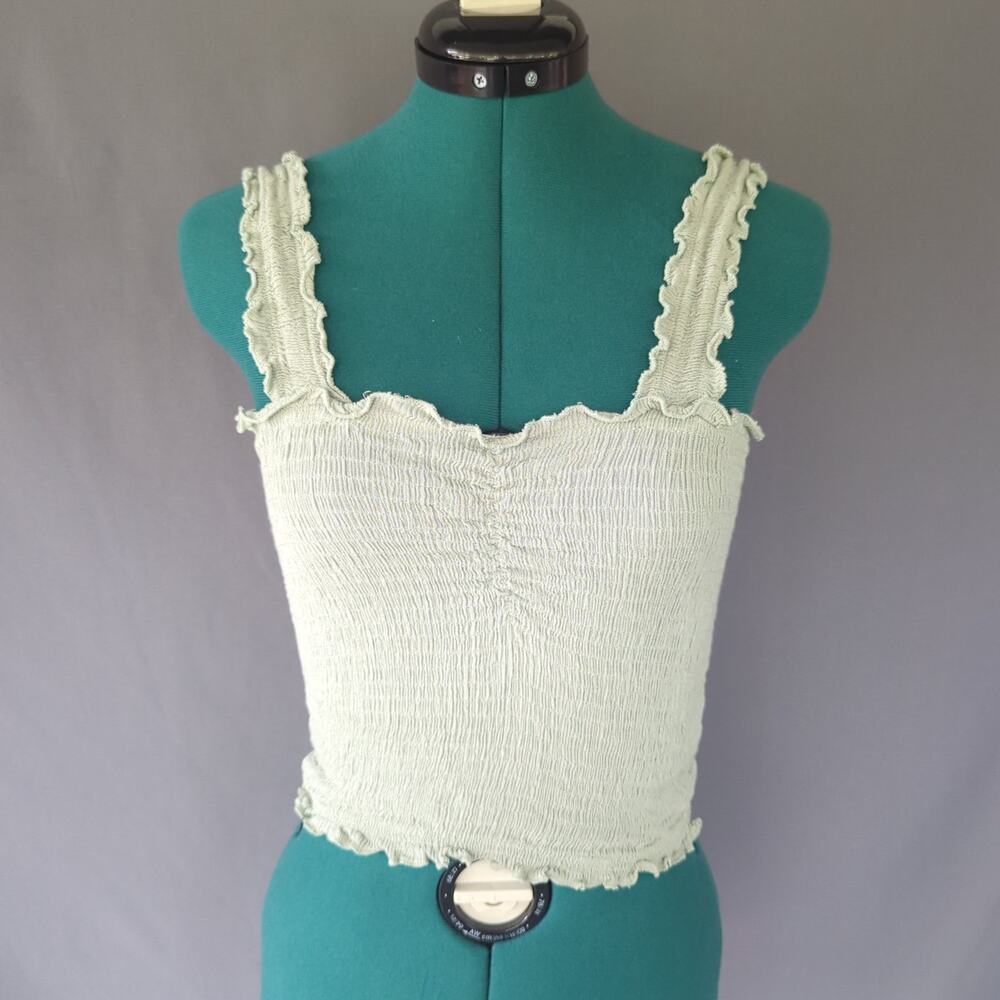 Kiwi + Punch Sage Green Smocked Crop Tank Top Size Large
